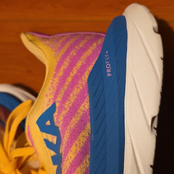 Hoka Vibrant Yellow and Blue Sneakers. Size 7.5B - Picture 8 of 8